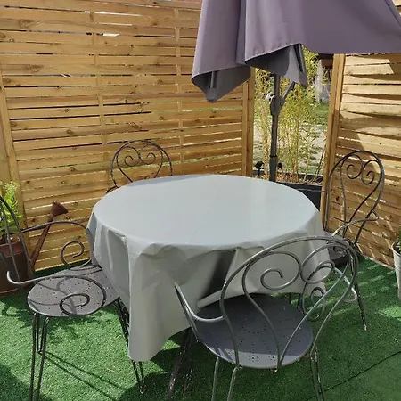 Maison De Campagne Avec Grand Parking Prive -Calme Et Serenite Chevincourt Esterno foto