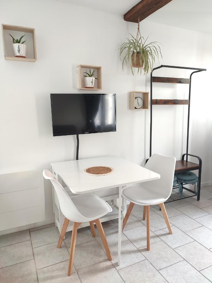 Avec Grand Parking Prive -calme Et Serenite Ferienhaus Chevincourt